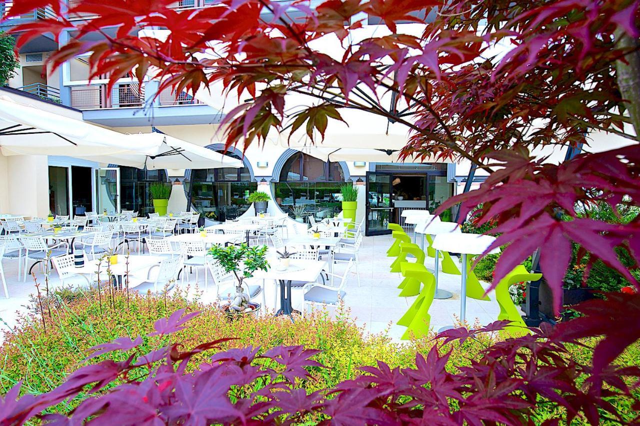 Enjoy Garda Hotel Peschiera del Garda Eksteriør bilde