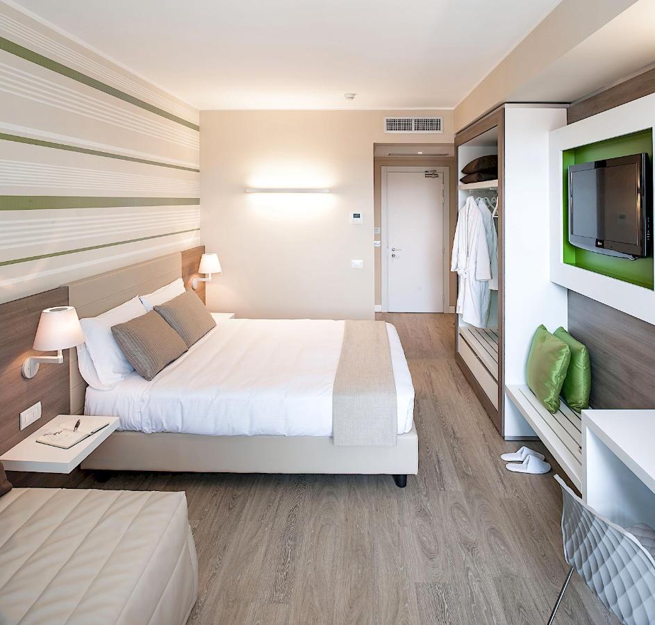 Enjoy Garda Hotel Peschiera del Garda Eksteriør bilde
