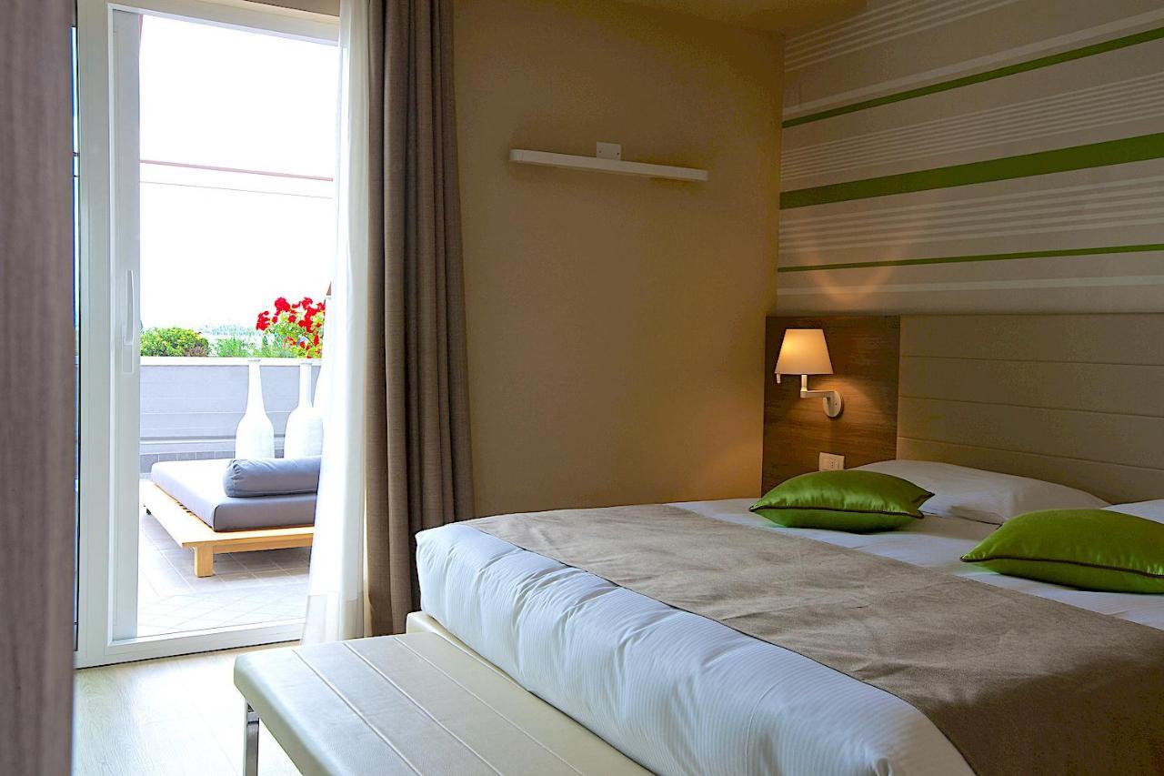 Enjoy Garda Hotel Peschiera del Garda Eksteriør bilde