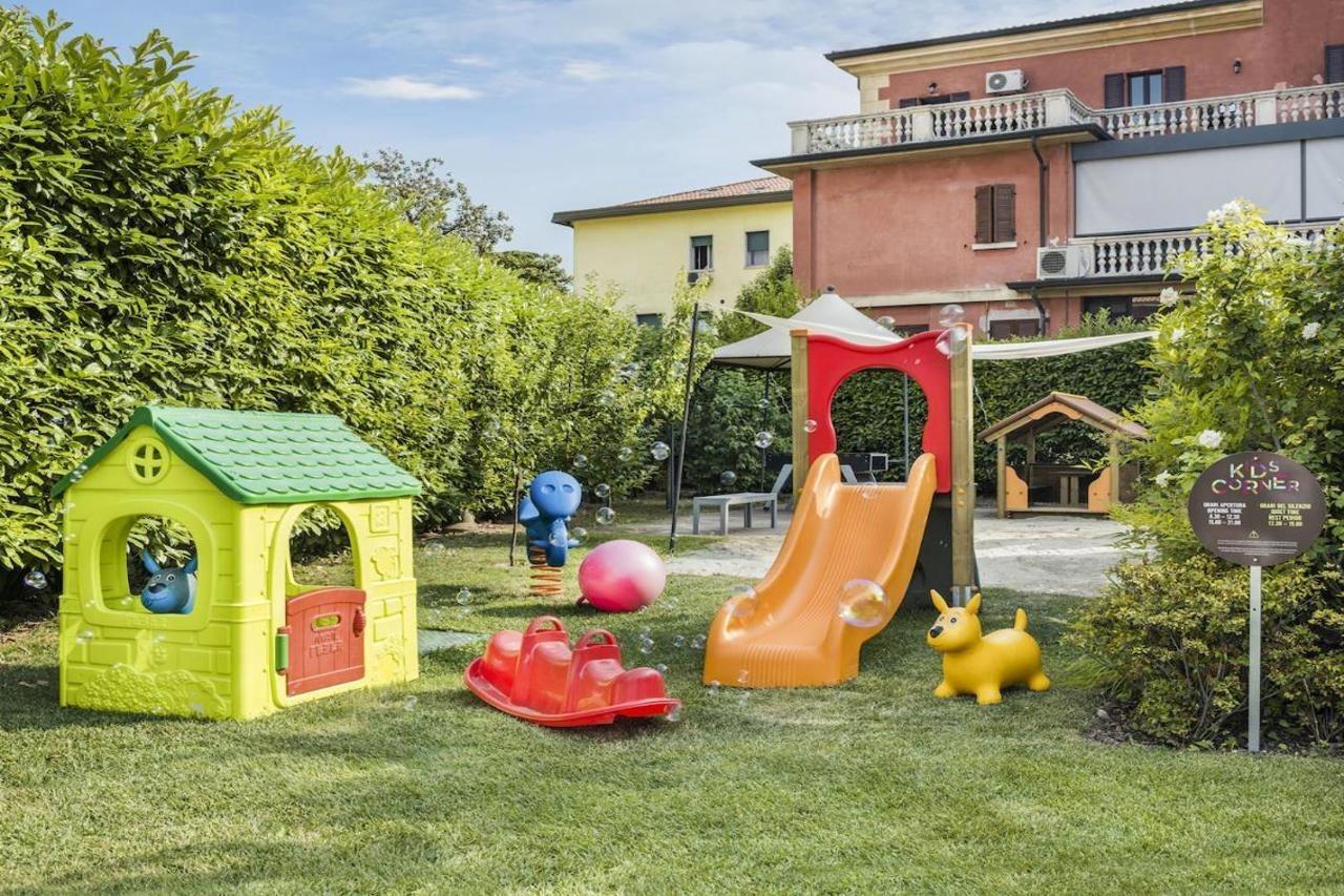 Enjoy Garda Hotel Peschiera del Garda Eksteriør bilde